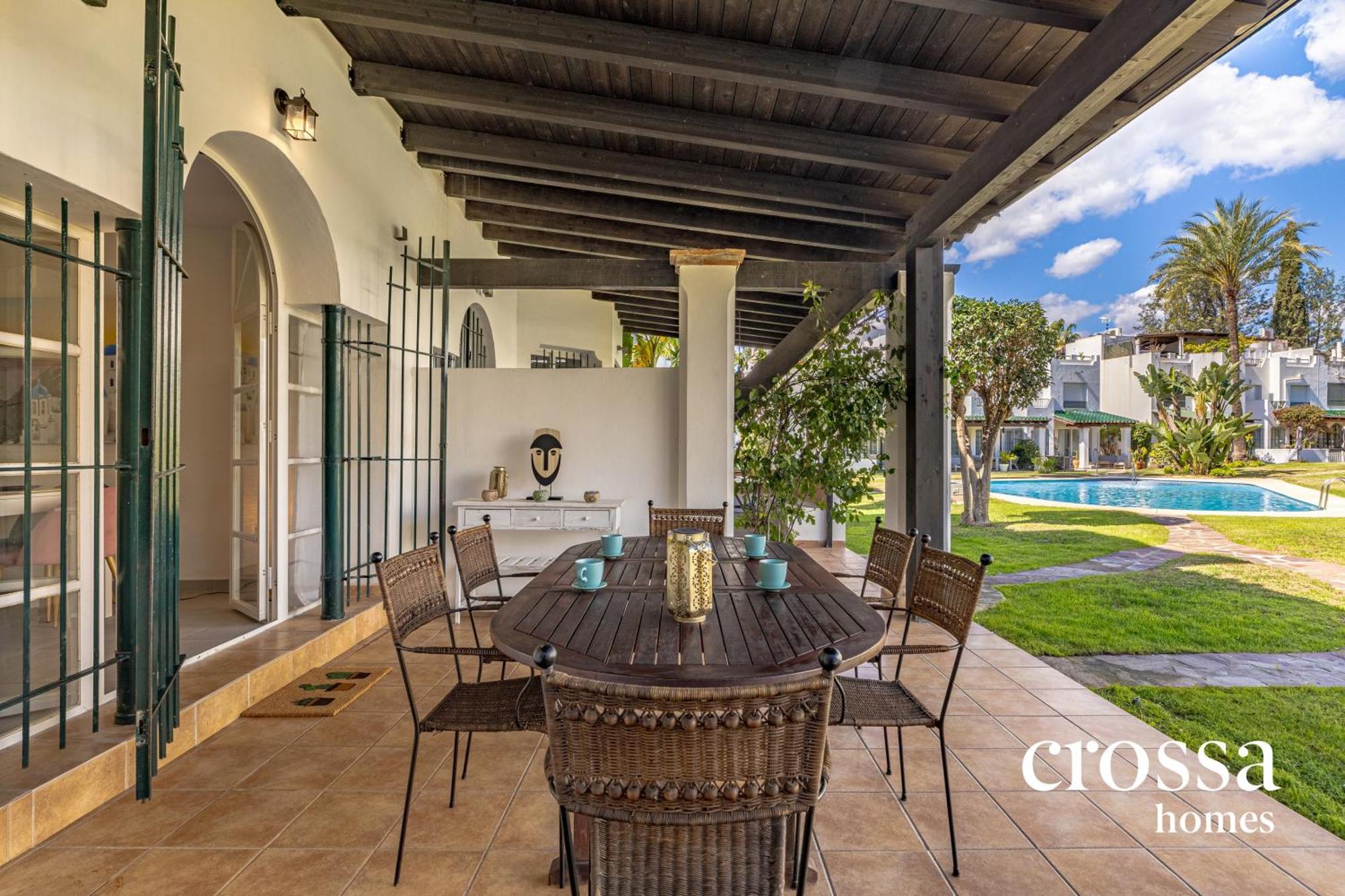 Chic Dream Home, Rooftop Bbq, 9 Pools, Golf Views