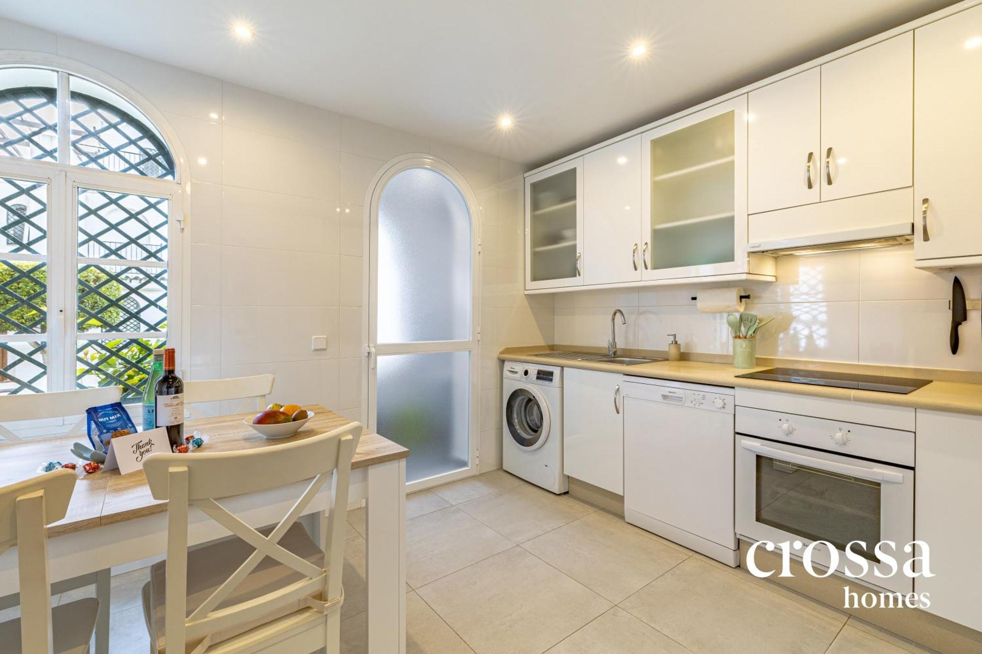 Chic Dream Home, Rooftop Bbq, 9 Pools, Golf Views Hébergement de vacances *